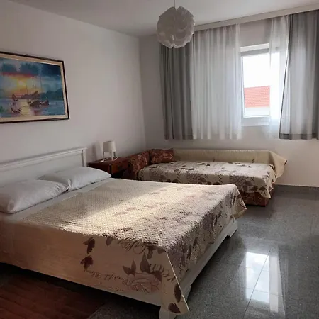 Dajana Apartment