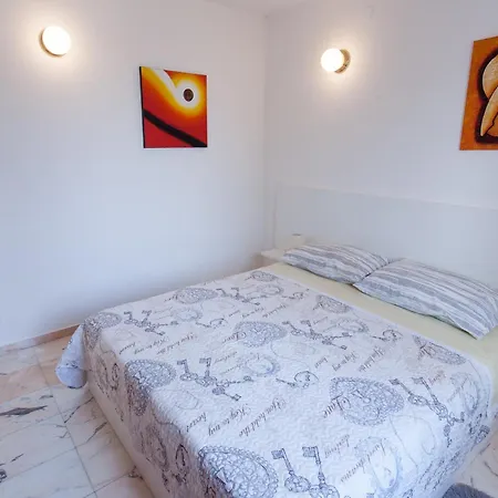 Dajana Appartamento Primošten