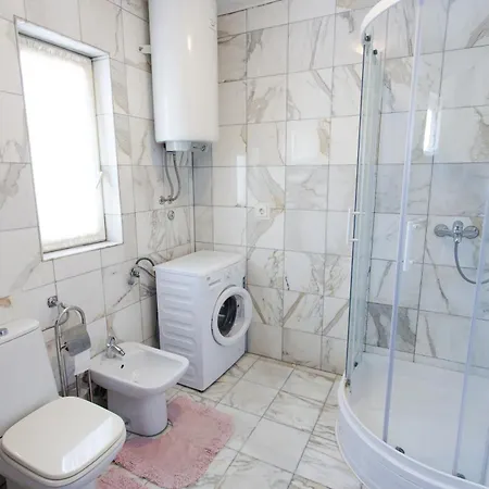 Apartment Dajana Primosten
