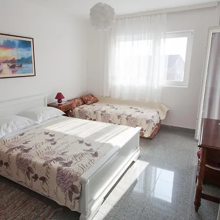 Apartamento Dajana Primošten
