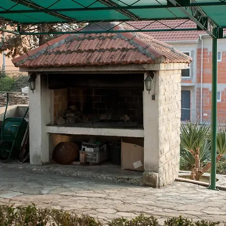 Apartment Dajana *