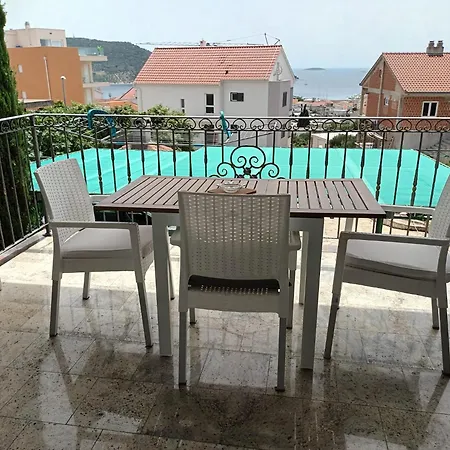 Dajana Appartamento Primošten